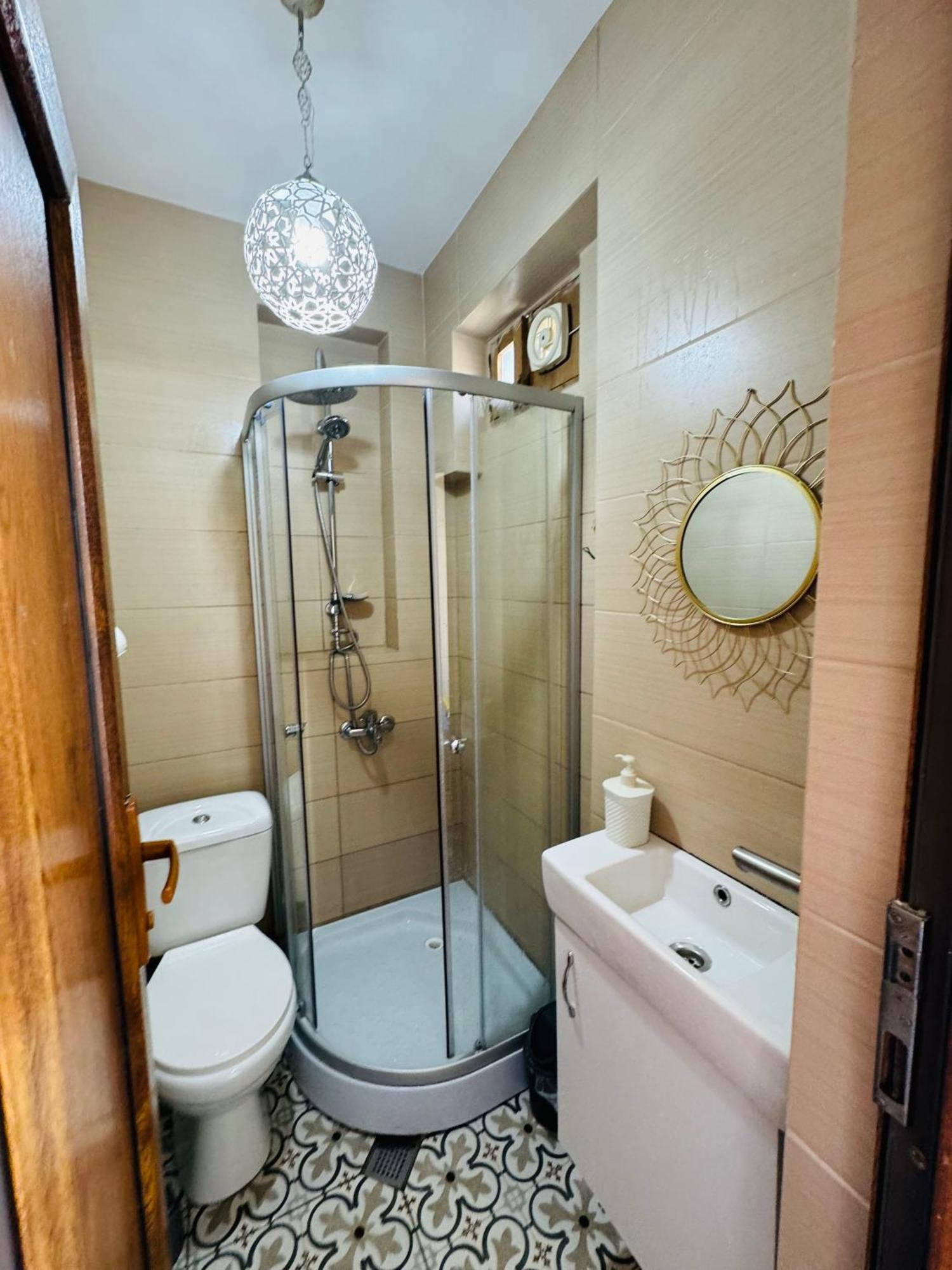 Sky Guest House Tbilisi Bagian luar foto