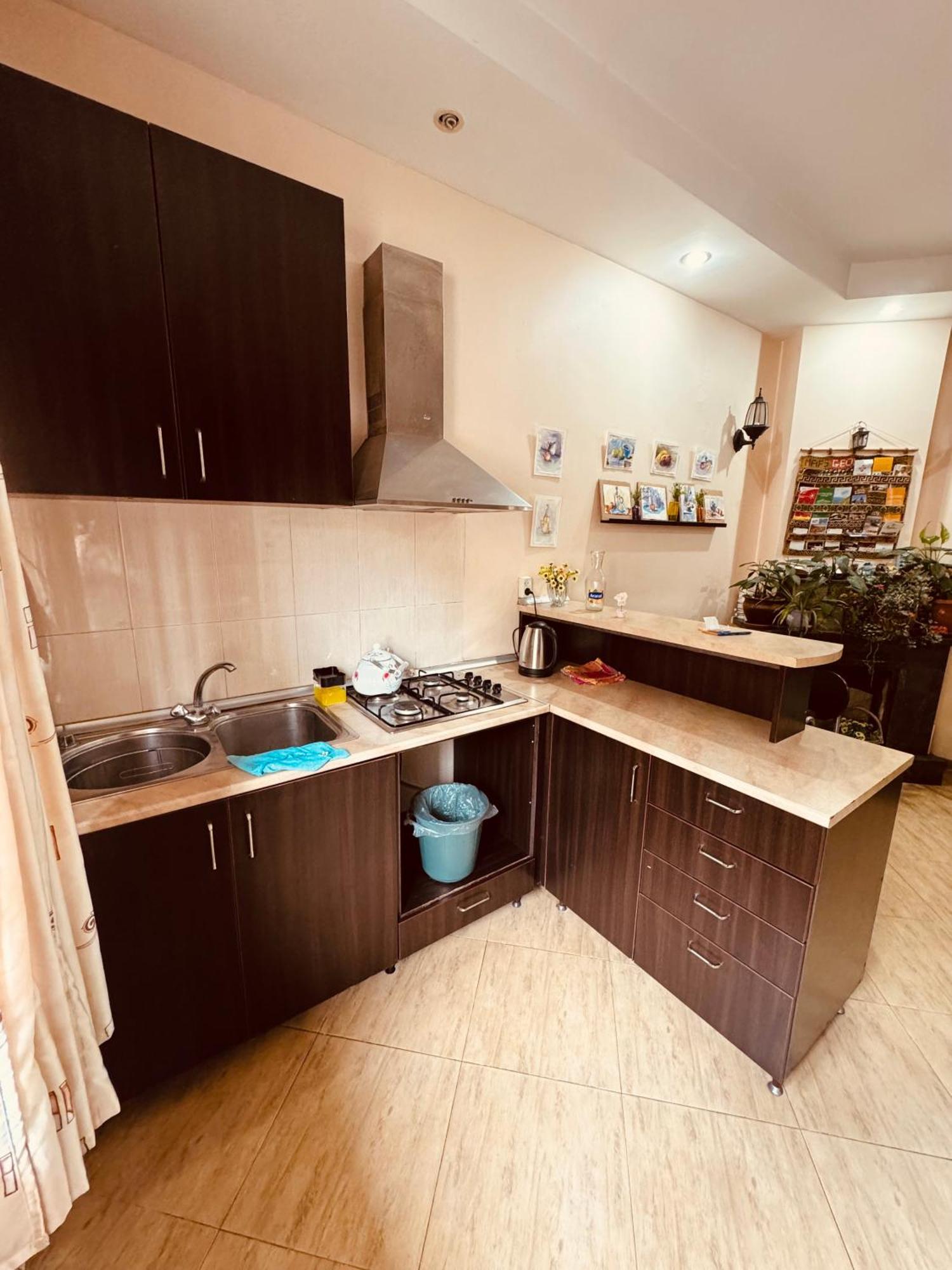 Sky Guest House Tbilisi Bagian luar foto
