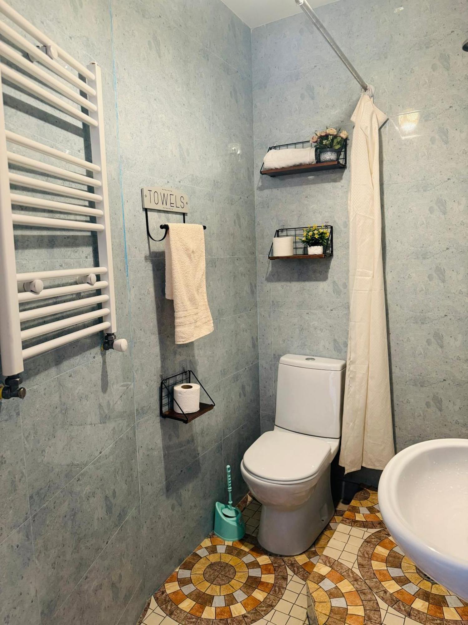 Sky Guest House Tbilisi Bagian luar foto